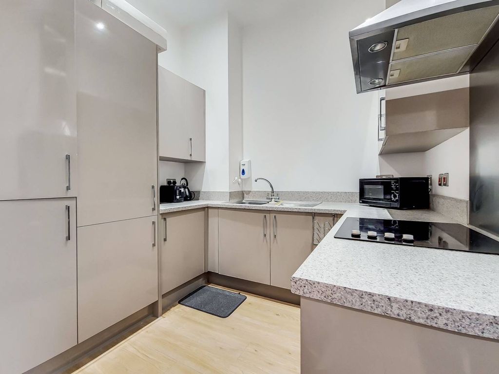 (35 Share) London Road, Hounslow, Isleworth TW7  