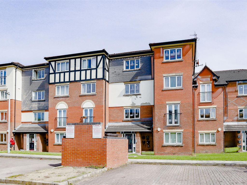2 bed flat for sale in Collegiate Way, Swinton, Manchester M27 Zoopla
