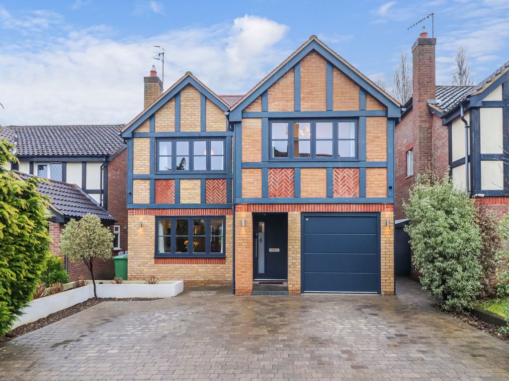 5 bed detached house for sale in The Mallards, Hemel Hempstead HP3 Zoopla