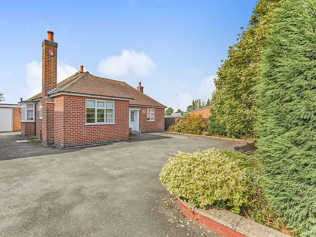 2 bed bungalow for sale in Woodland Road, Stanton, BurtonOnTrent