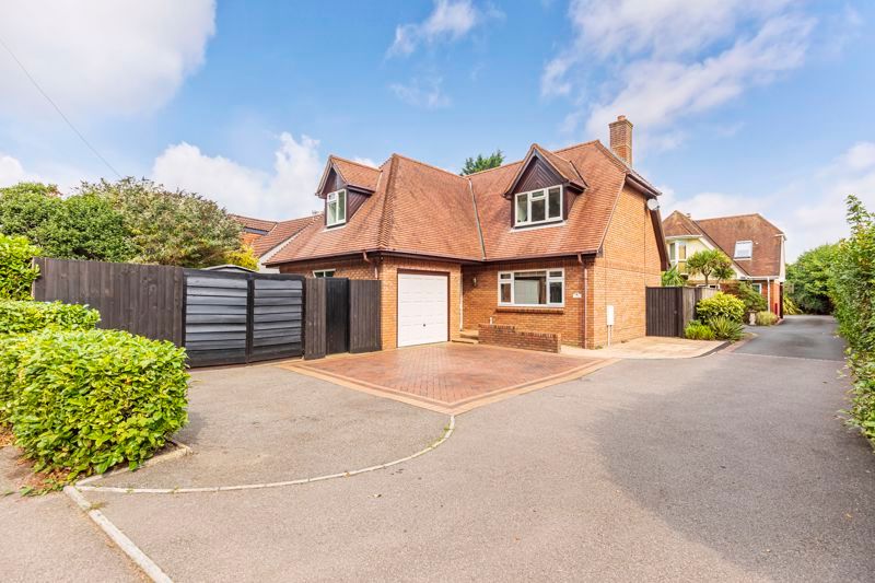 4 bed detached house for sale in Springdale Road, Corfe Mullen BH21
