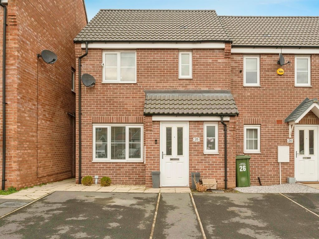 3 bed semidetached house for sale in President Place, Harworth