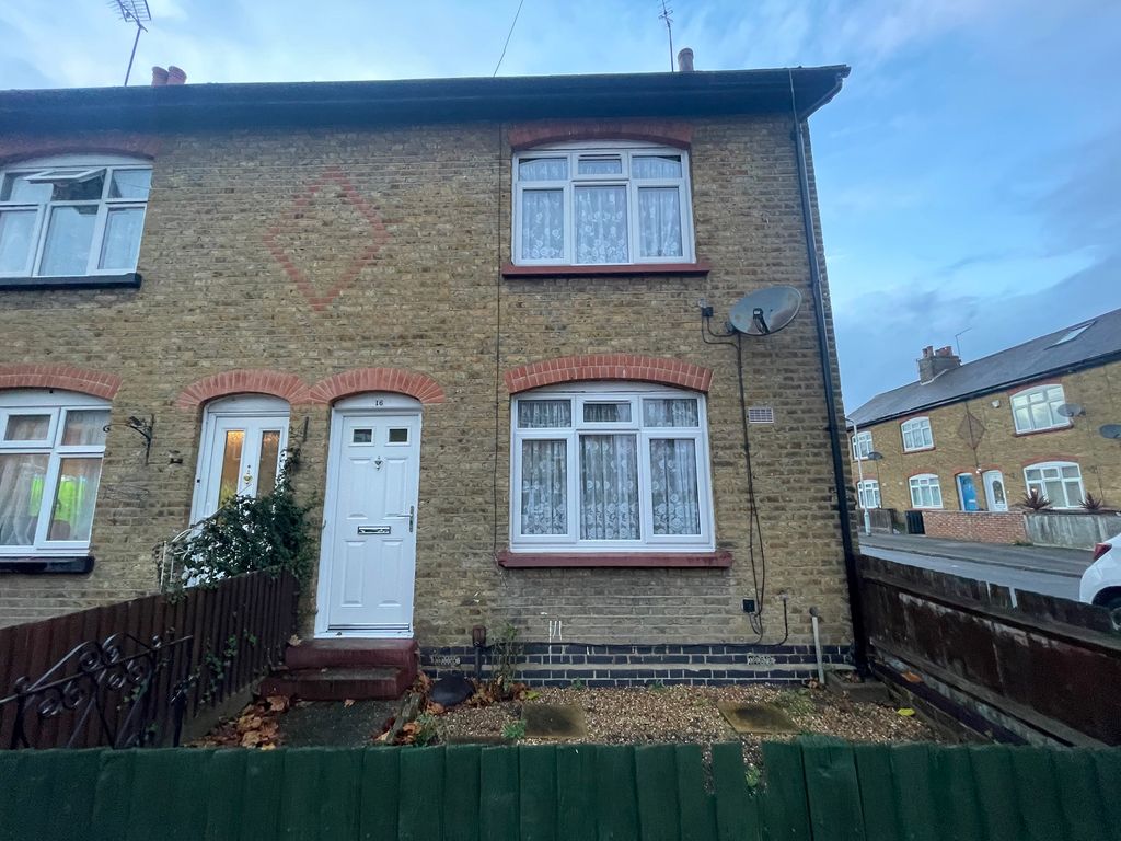 2 bed property for sale in Rosedale Avenue, Hayes UB3 Zoopla