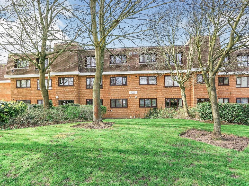 2 bed flat for sale in Chester Road, Kingshurst, Birmingham B36 Zoopla