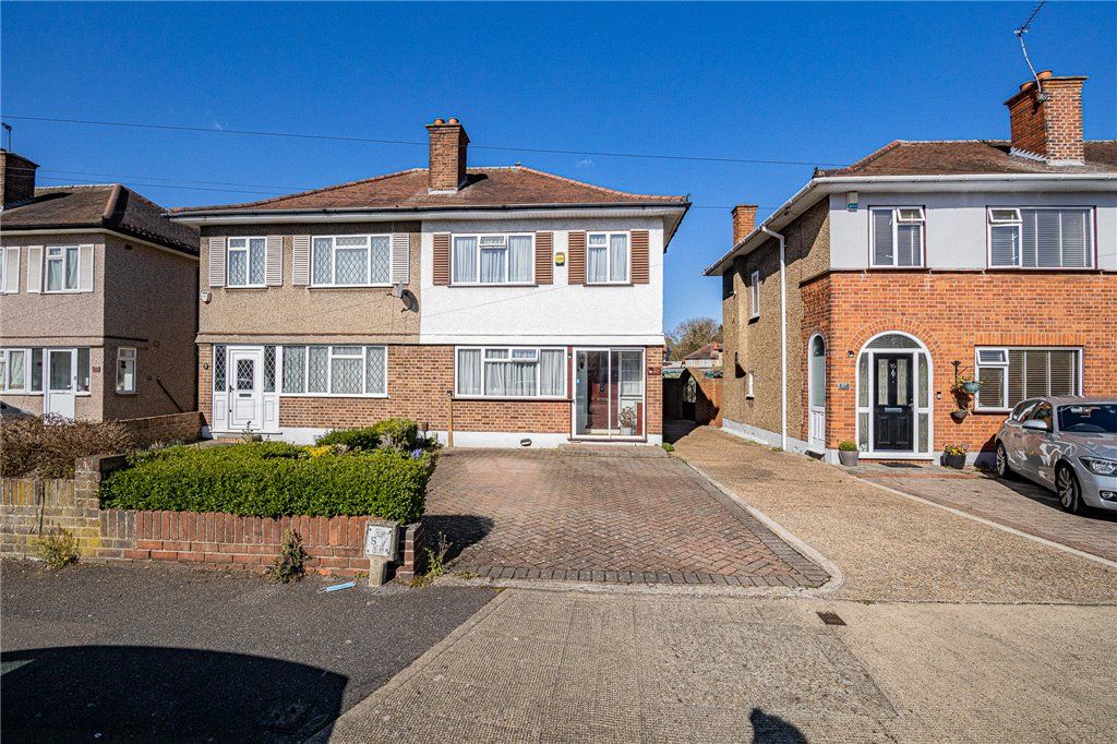 3 bed semidetached house for sale in Frogmore Avenue, Hayes, Middlesex UB4 Zoopla