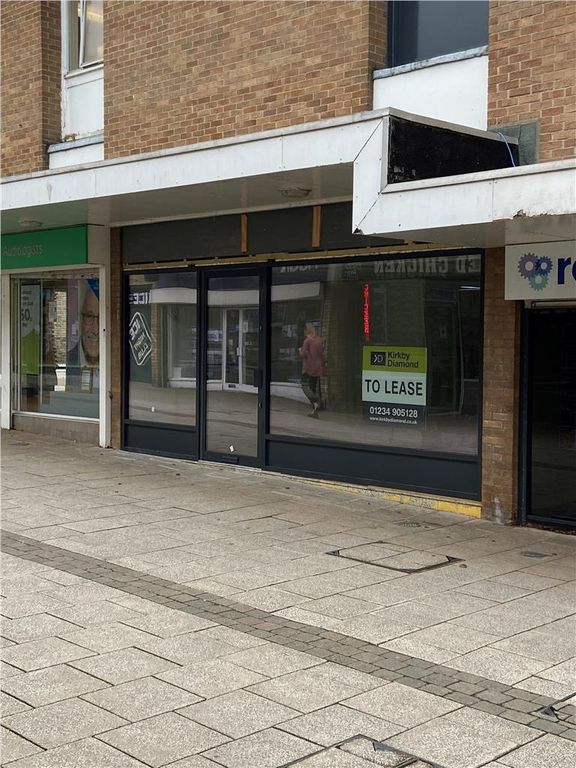 Retail premises to let in 18 Riverside Walk, Thetford, Norfolk IP24