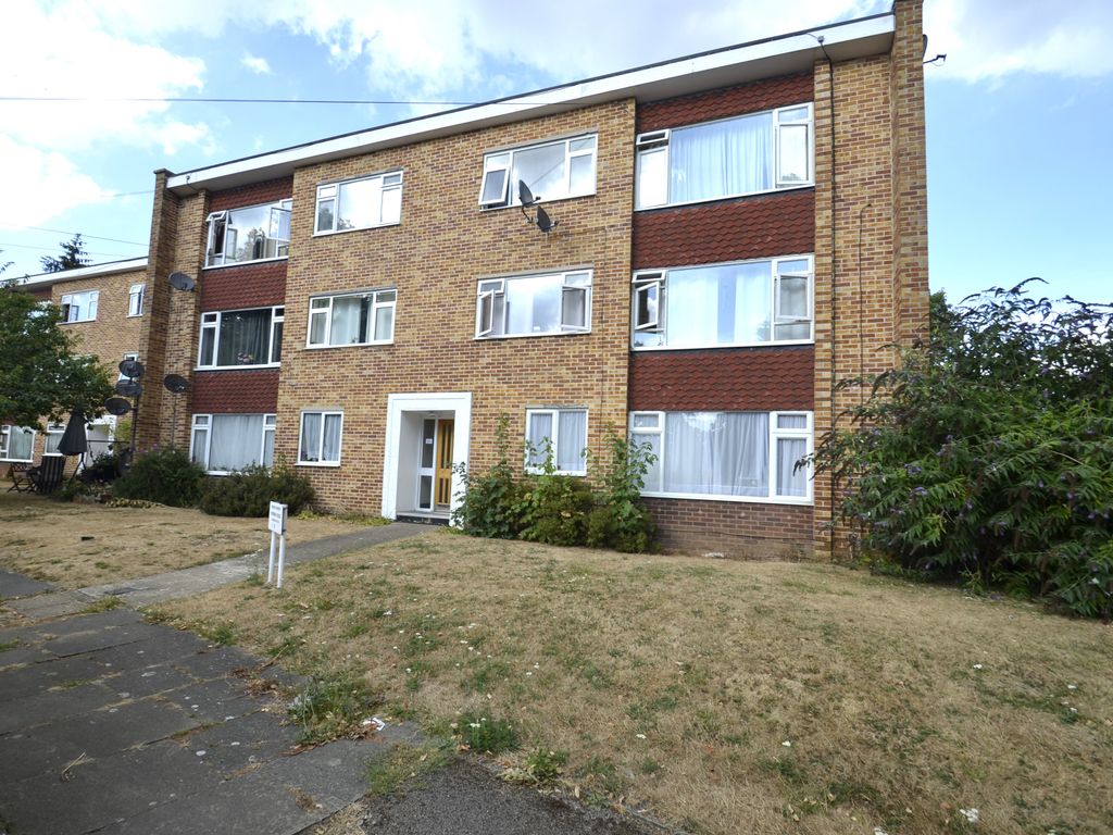 2 bed flat to rent in Budebury Road, StainesUponThames TW18 Zoopla
