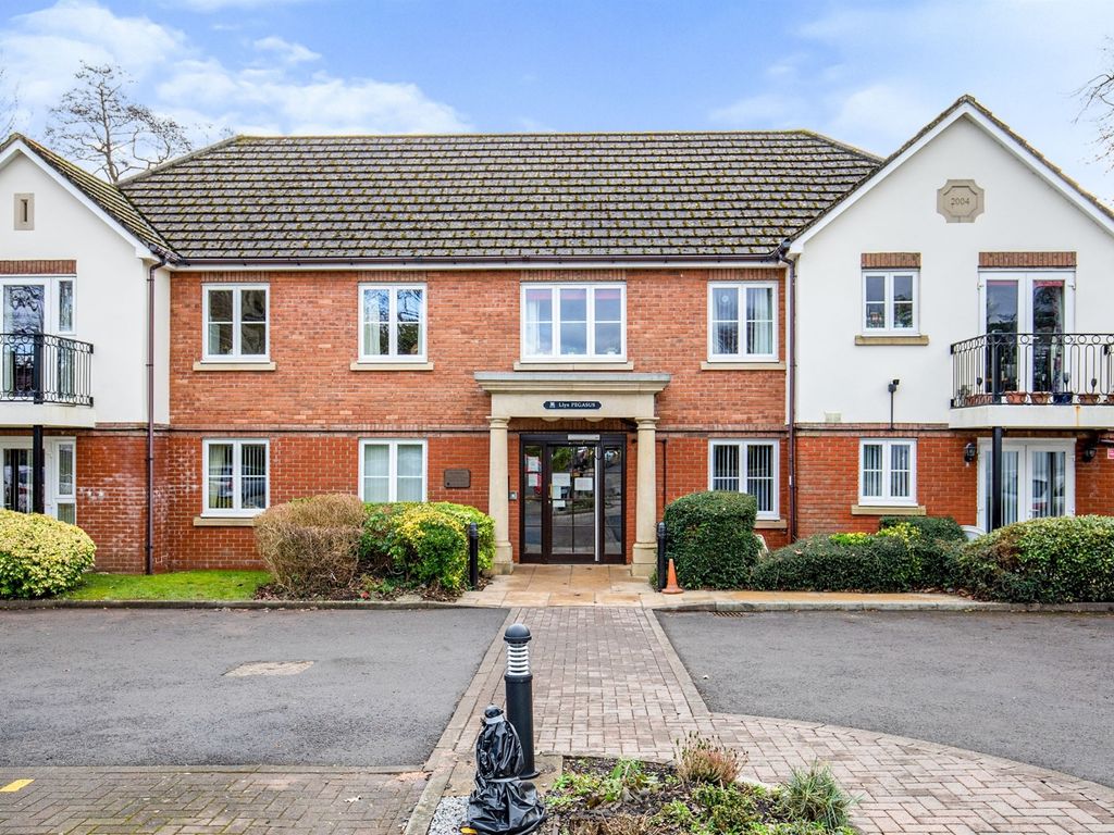 1 bed property for sale in Ty Glas Road, Llanishen, Cardiff CF14, £