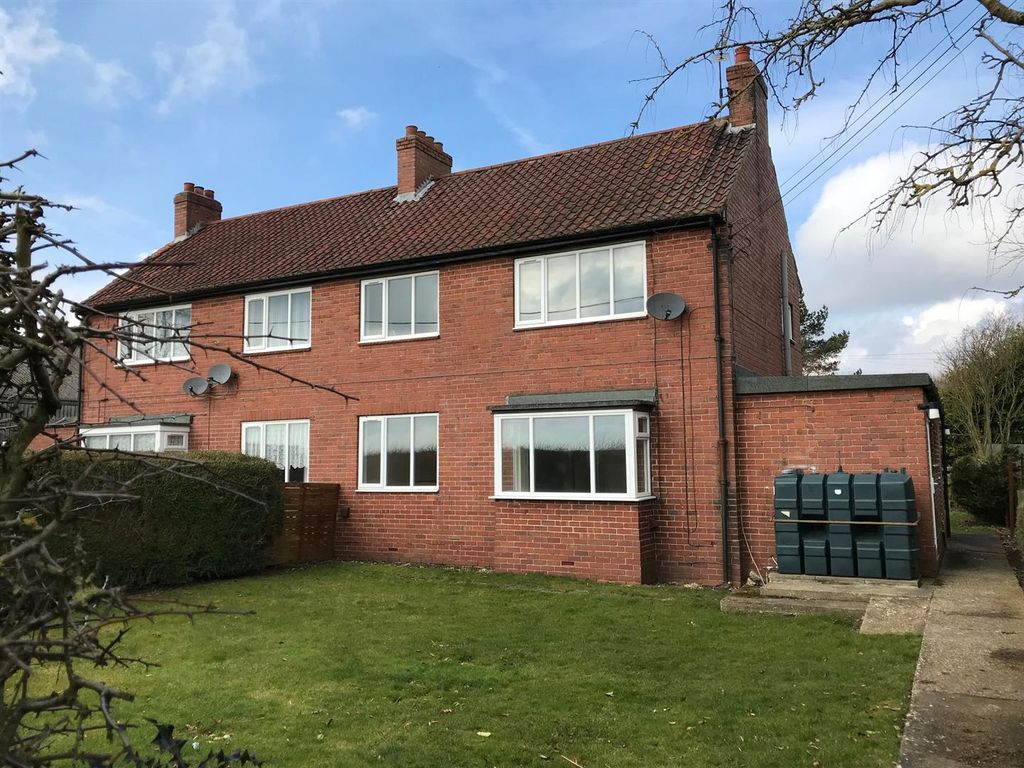 3 bed detached house to rent in Freshlands, North Dalton, Driffield