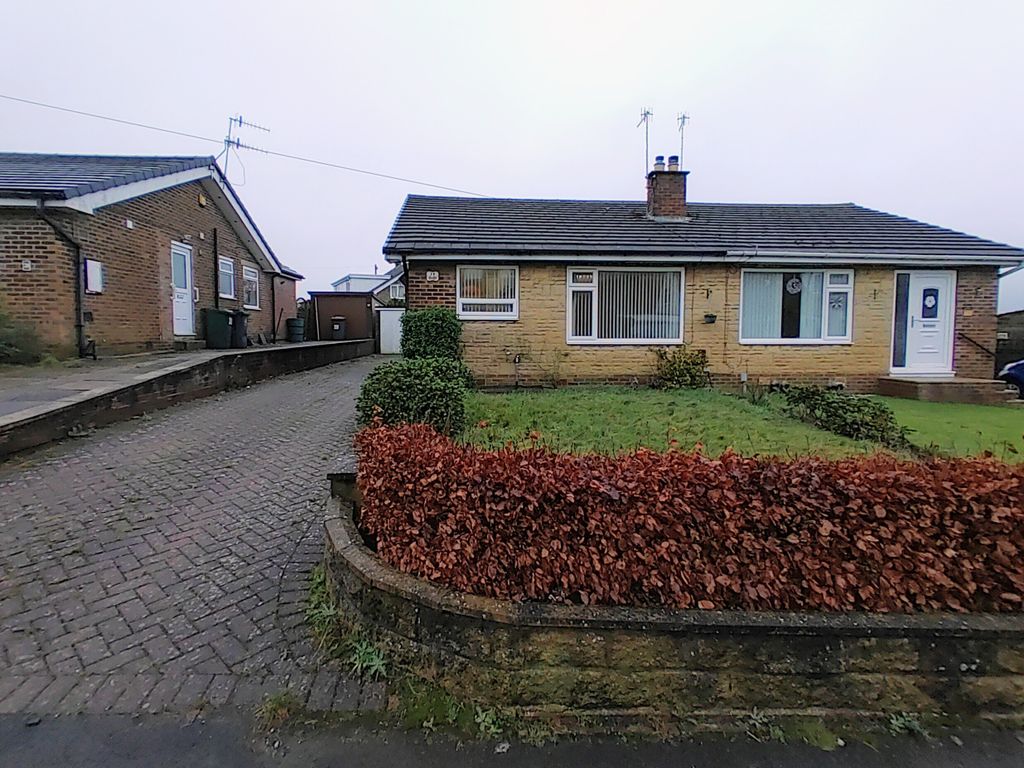 2 bed semidetached bungalow for sale in Brook Lane, Clayton, Bradford