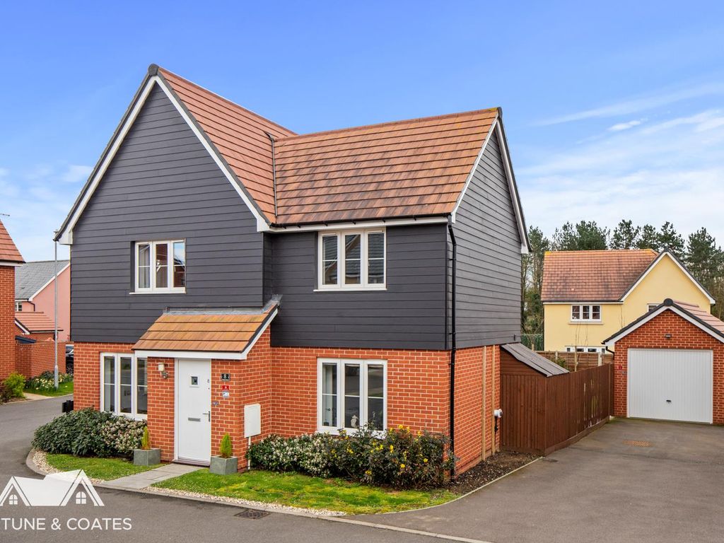 4 bed detached house for sale in Wattle Road, Harlow CM17, £580,000