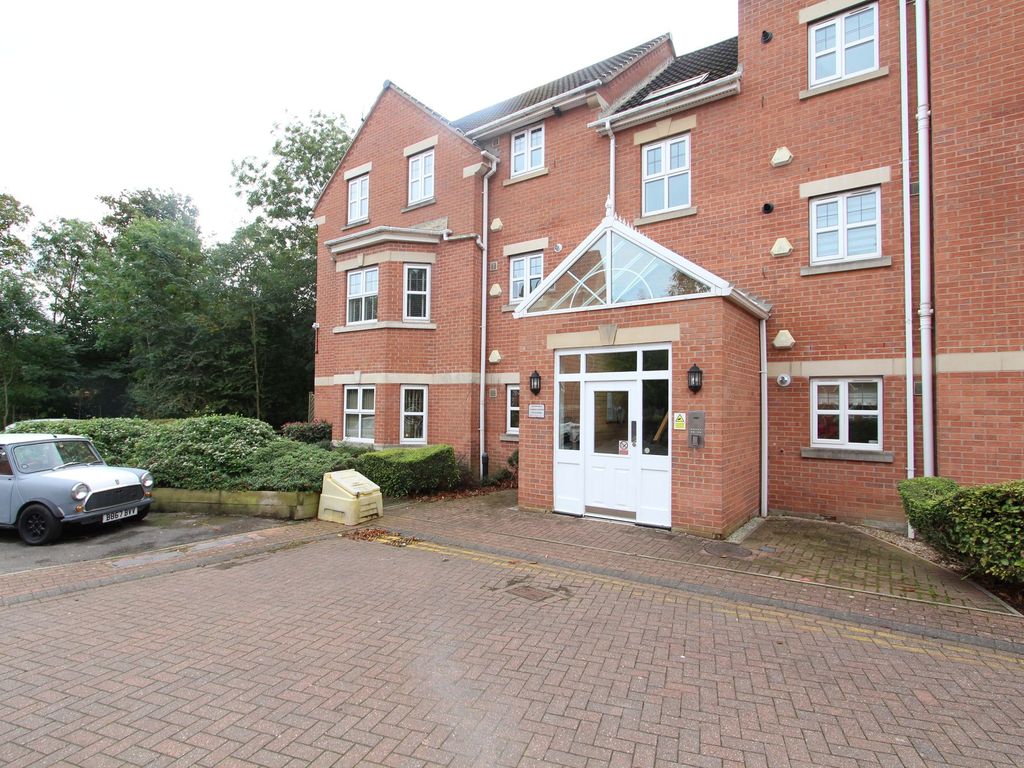 2 bed flat to rent in Pickard Drive, Sheffield S13, £825 pcm Zoopla