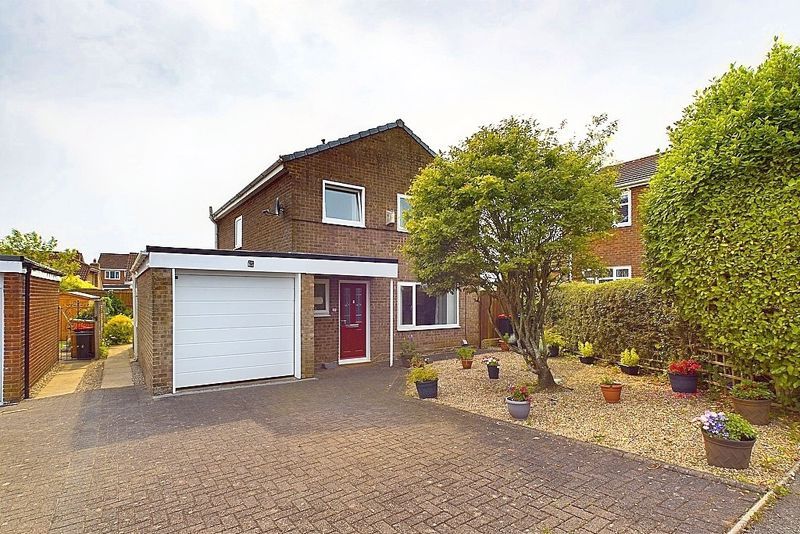 3 bed detached house for sale in Westfield Drive, Egremont CA22, £
