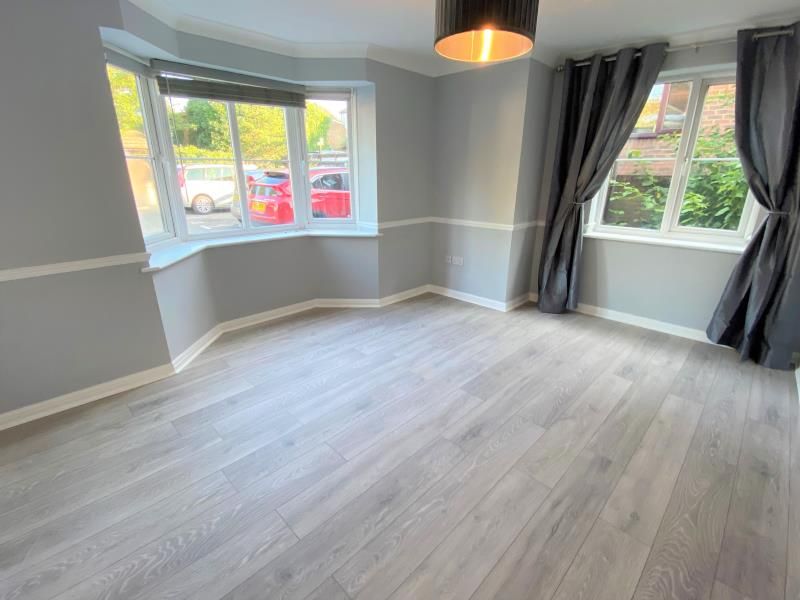 2 bed flat to rent in Anchor Hill, Knaphill, Woking GU21 Zoopla