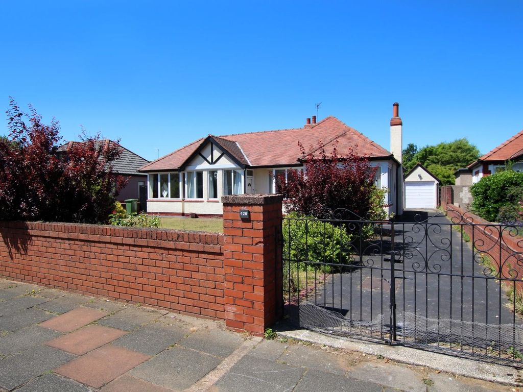 2 bed detached bungalow for sale in Liverpool Road, Southport PR8 Zoopla