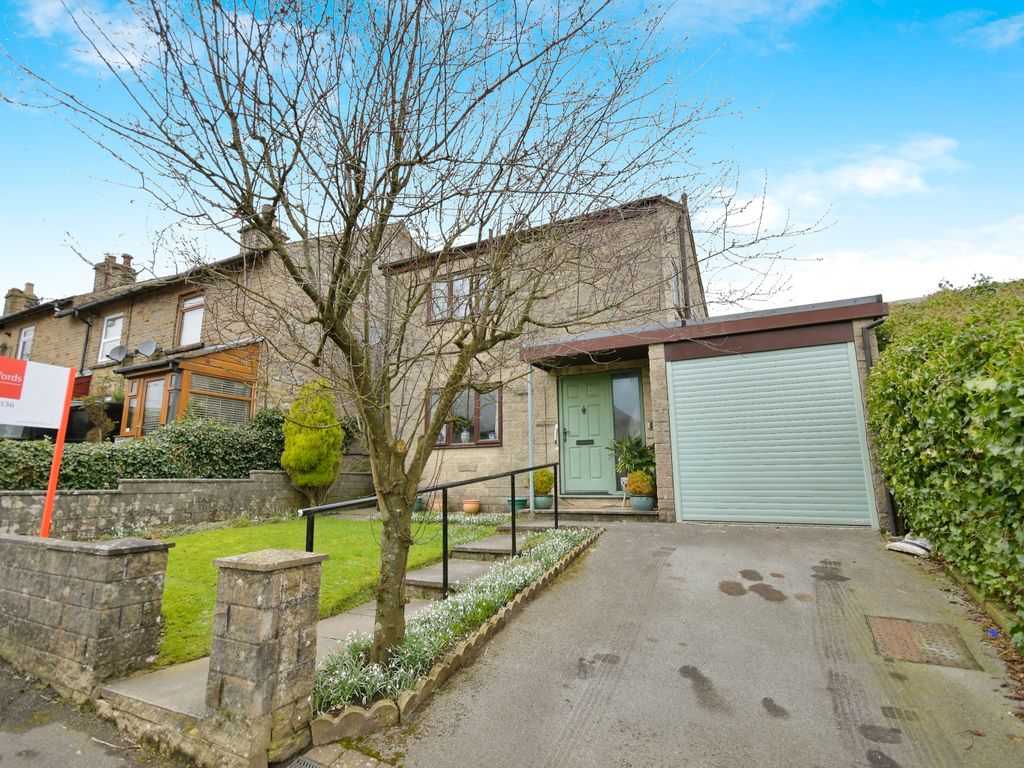 3 bed detached house for sale in Macclesfield Old Road, Buxton, Derbyshire SK17, £425,000 Zoopla