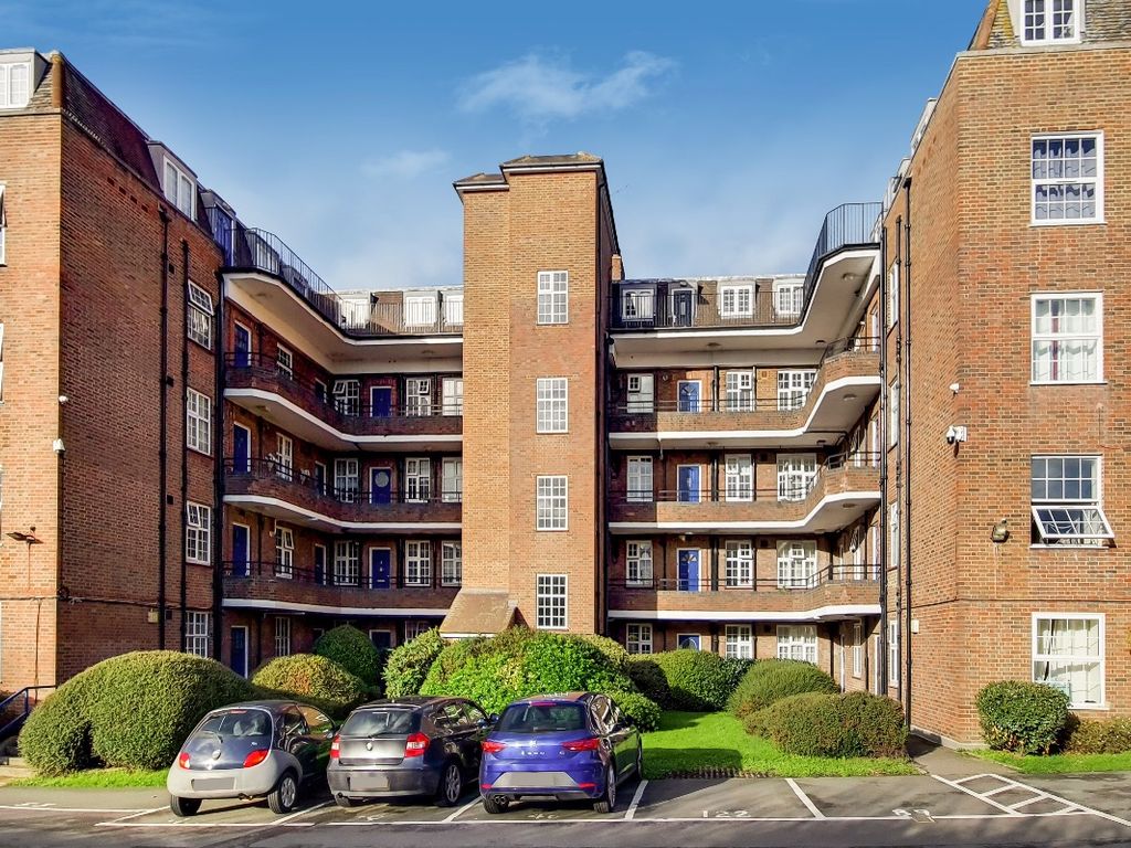 Wellington House, London W5  