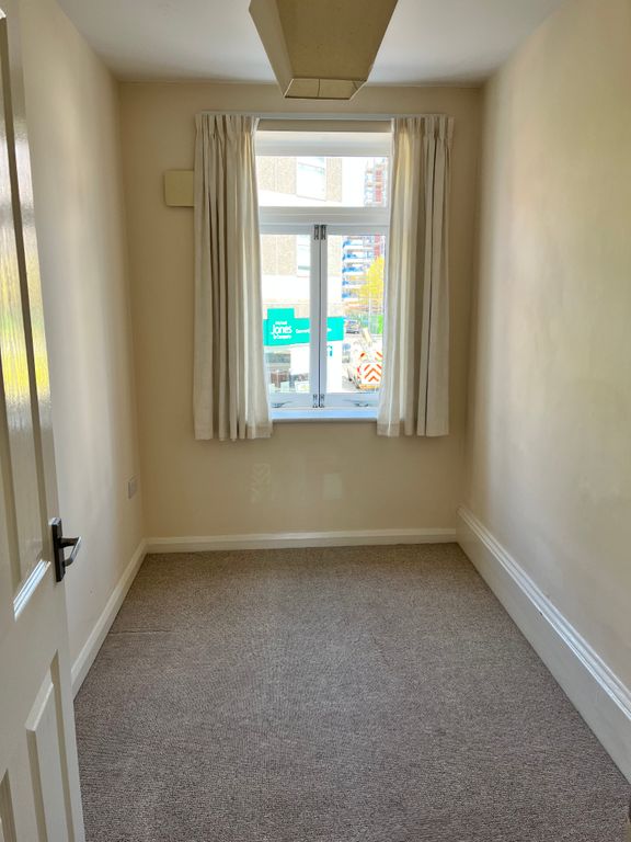 3 bed flat to rent in Liverpool Road, Worthing BN11 Zoopla