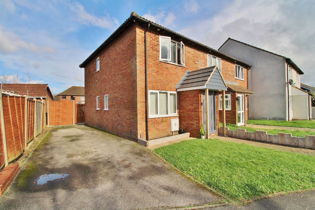 2 bed end terrace house for sale in Old Street, Stubbington, Fareham
