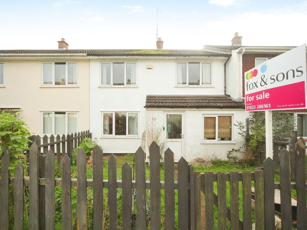 3 bed terraced house for sale in Dorchester Road, Taunton TA2, £210,000