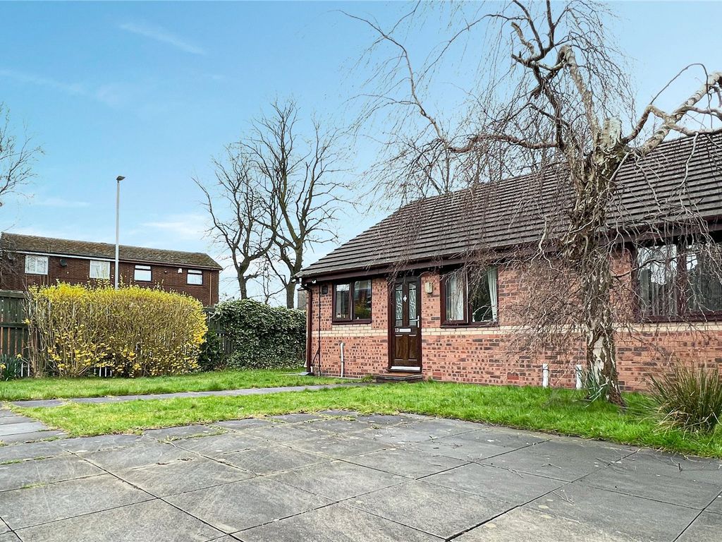 2 bed semidetached bungalow for sale in Thorntree Close, Moston