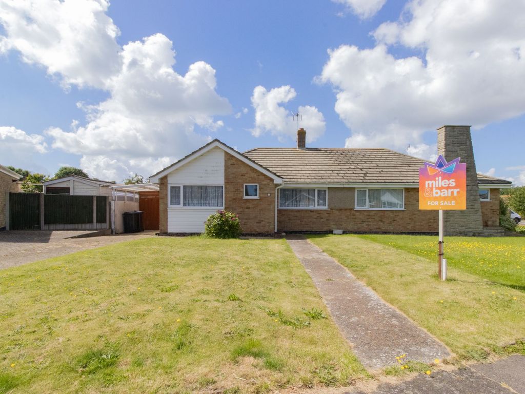 2 bed semidetached bungalow for sale in Grenville Way, Broadstairs