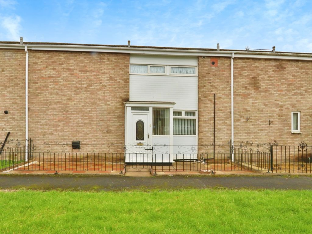 3 bed terraced house for sale in Cookbury Close, Hull HU7, £110,000