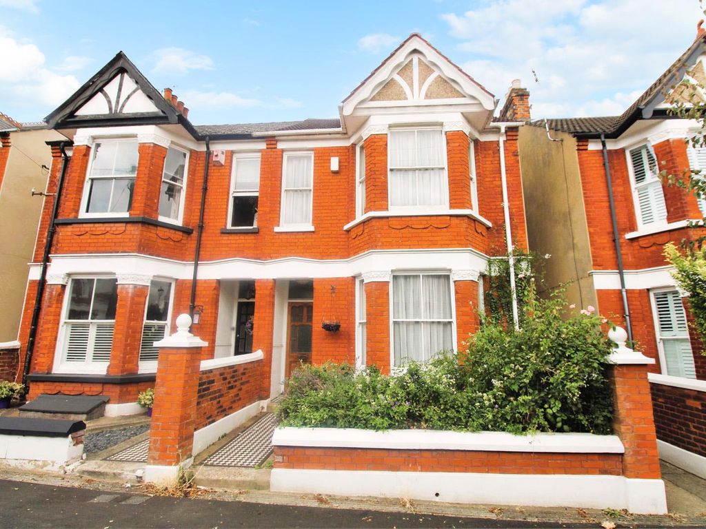 Park Avenue, Gillingham ME7  