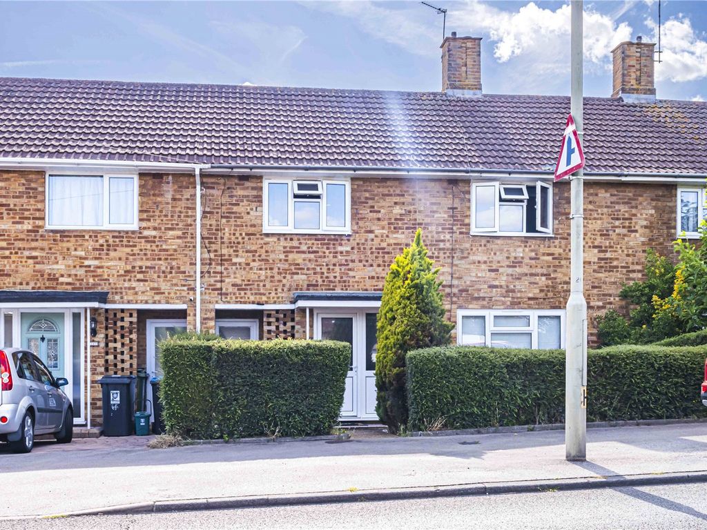 4 bed terraced house for sale in Long Chaulden, Hemel Hempstead HP1