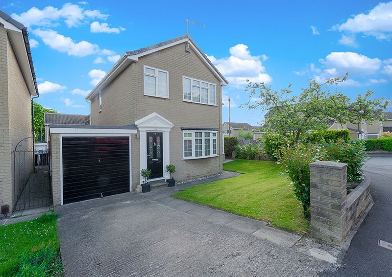 3 bed detached house for sale in Harehill Road, Thackley, Bradford BD10