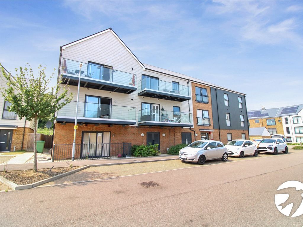2 bed flat to rent in Chalk Pit House, 27 Havelock Drive, Greenhithe