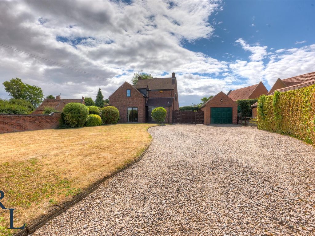 4 bed detached house for sale in Loughborough Road, Bradmore