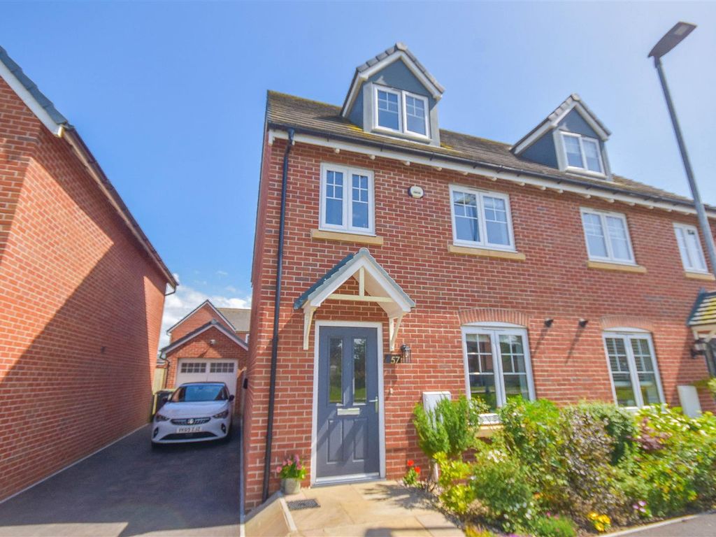 3 bed semidetached house for sale in Brunel Road, Cam, Dursley GL11