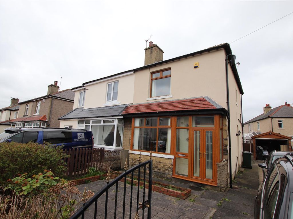 2 bed semidetached house for sale in Westwood Avenue, Bradford BD2