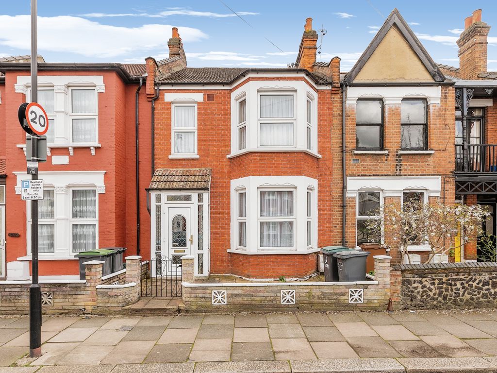 3 bed terraced house for sale in Sirdar Road, London N22 Zoopla