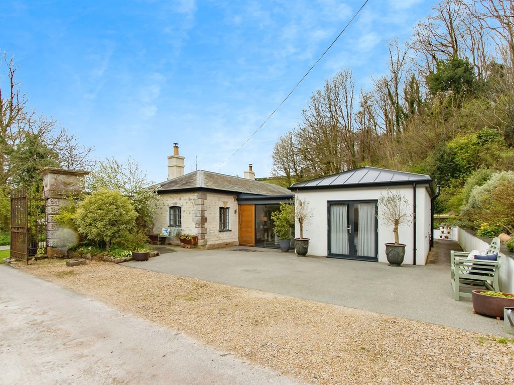 3 bed property for sale in Milton Abbas, Blandford Forum, Blandford