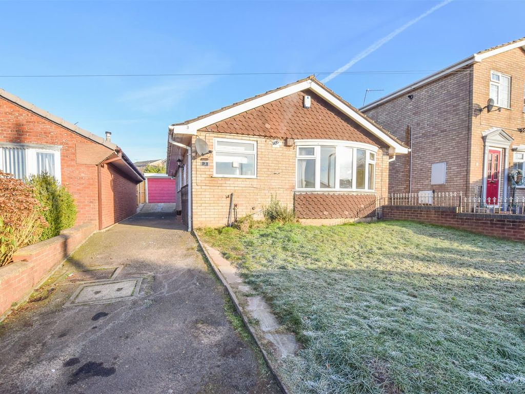 3 bed detached bungalow for sale in Meriden Road, Clayton, Newcastle