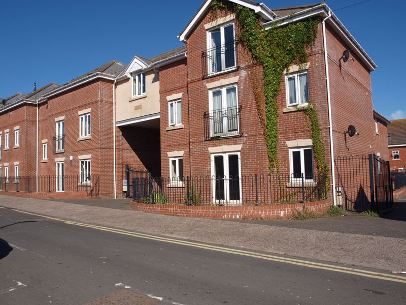 2 bed flat to rent in Wollaston Road, Lowestoft NR32 Zoopla