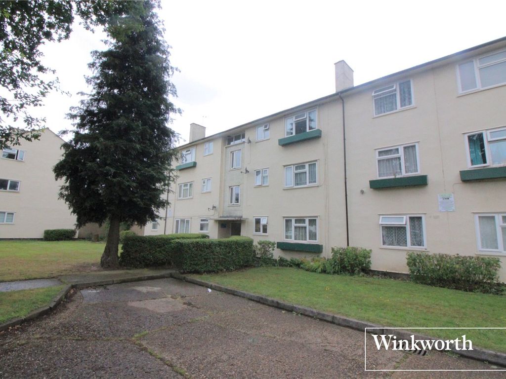 2 bed flat for sale in balmoral drive, borehamwood, hertfordshire wd6