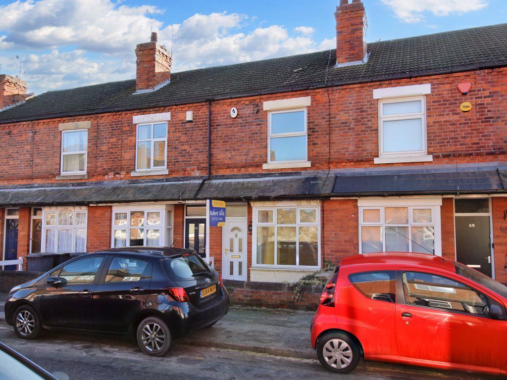 2 bed terraced house to rent in Victory Road, Beeston Rylands