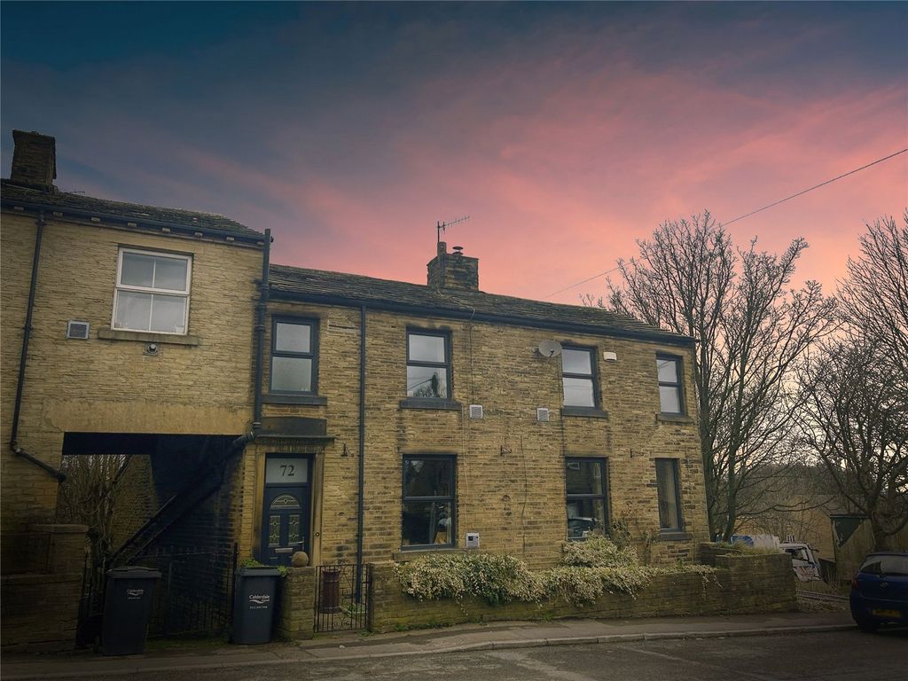 3 bed semidetached house to rent in New Hey Road, Brighouse HD6, £995