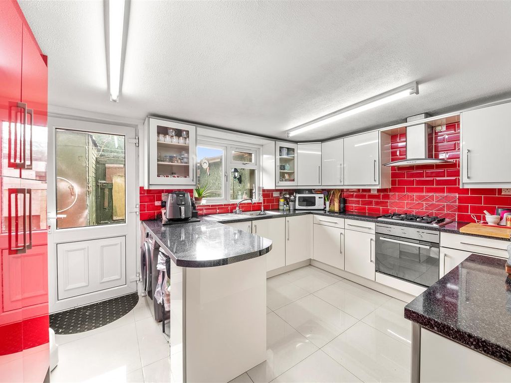 4 bed terraced house for sale in Balmoral Drive, Hayes UB4, £500,000