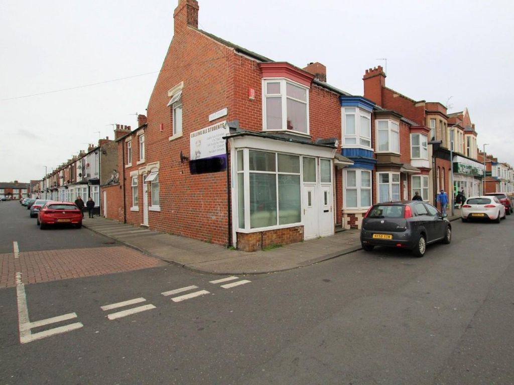 4 bed end terrace house for sale in Crescent Road, Middlesbrough TS1 Zoopla