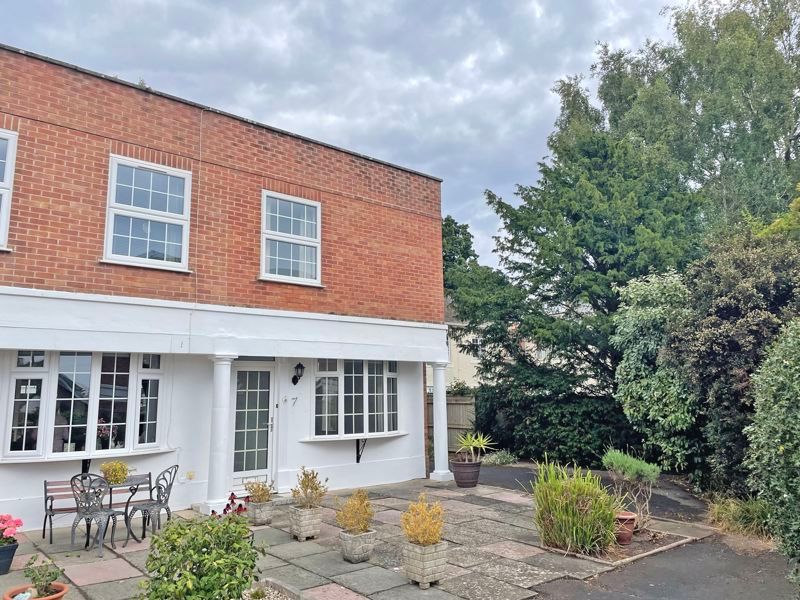 2 bed end terrace house to rent in Culver Gardens, Victoria Road