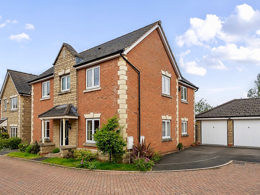 4 bed detached house for sale in Grange Field Road, Bredon, Tewkesbury