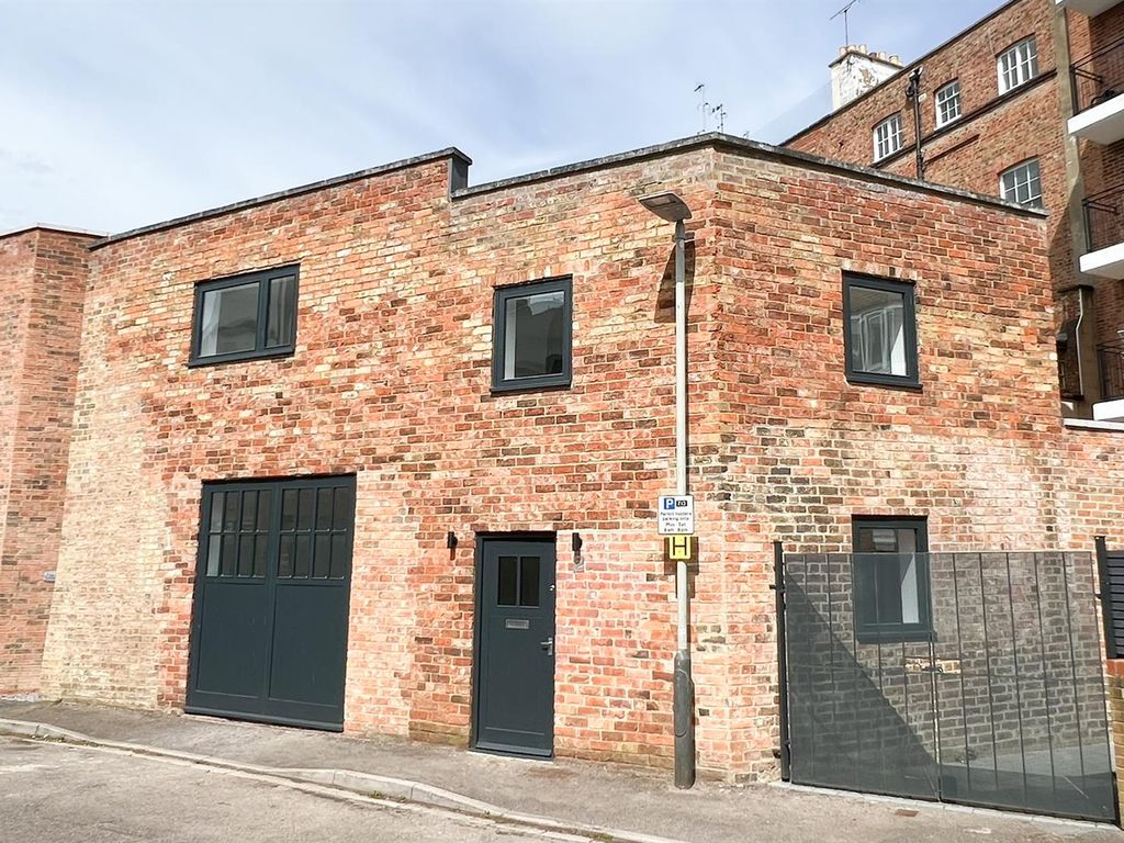 2 bed property for sale in Lansdown Place Lane, Cheltenham GL50, £