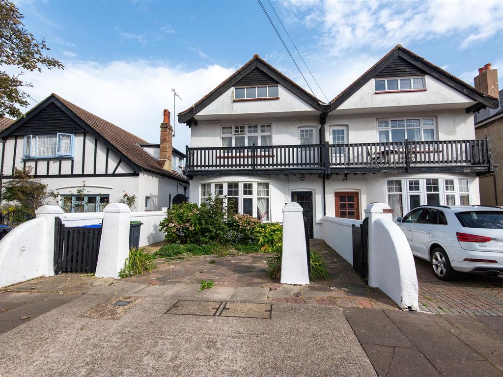 4 bed semidetached house for sale in Navarino Road, Worthing BN11, £
