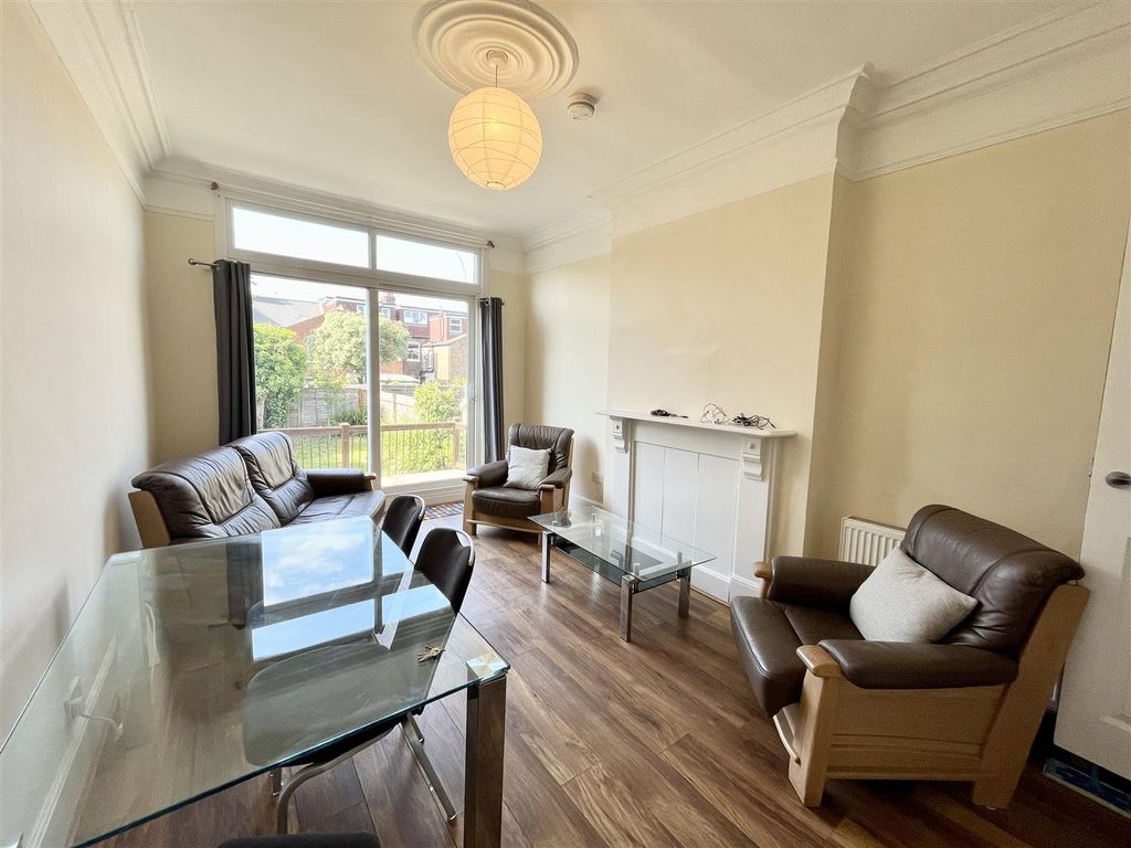 2 bed flat to rent in Bedford Road, East Finchley N2 Zoopla