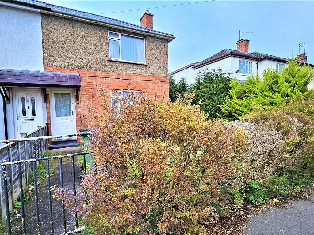 2 bed end terrace house for sale in Whitmore Road, Worcester WR2, £160,000 Zoopla