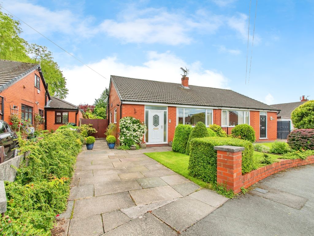 3 bed bungalow for sale in Carlton Close, Worsley, Manchester, Greater